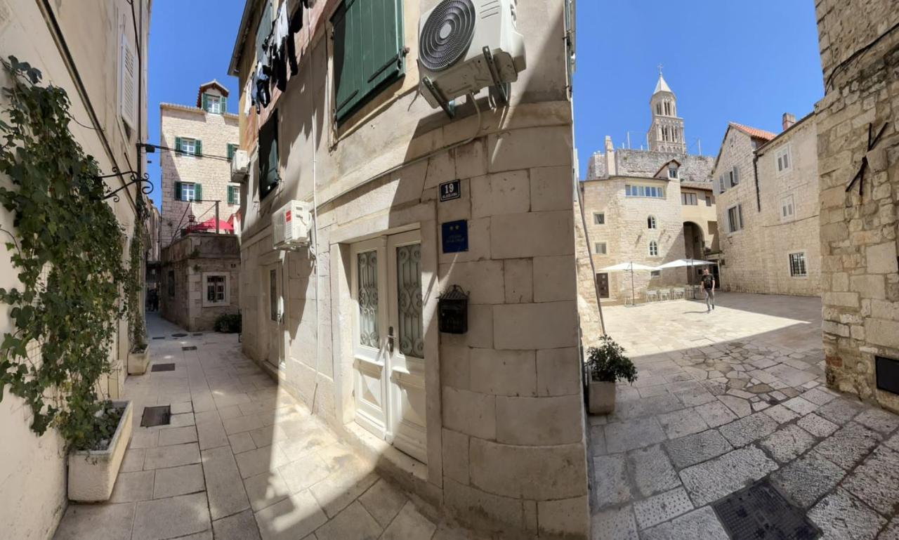 Rooms Toni Palace Split Exterior foto