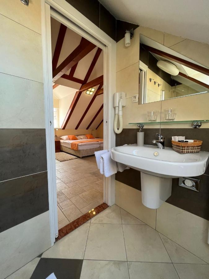 Rooms Toni Palace Split Exterior foto